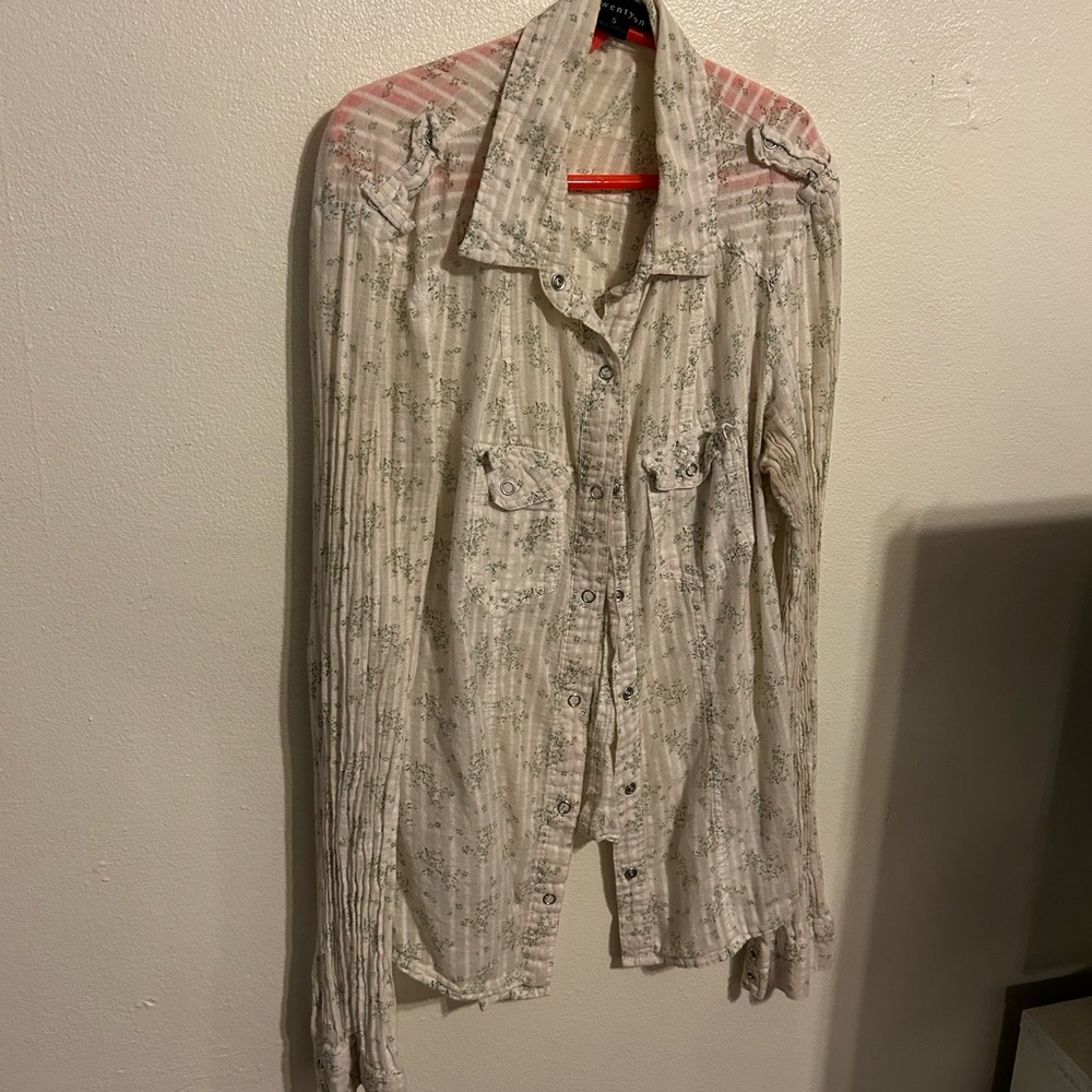 White and green leaf printed button down